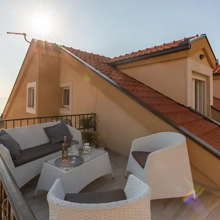Ferdo 2 Apartman Makarska
