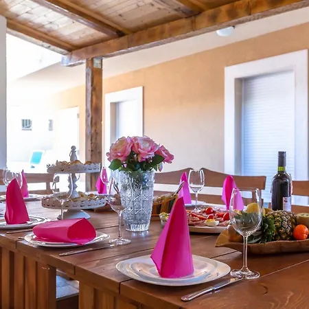 Ferdo 2 מאקרסקה